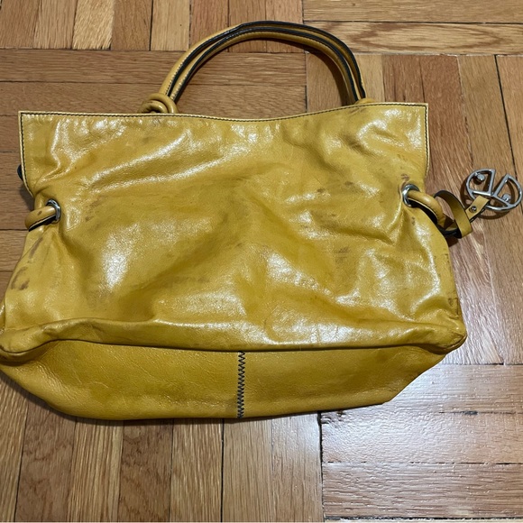 Coccinelle Italian leather handbag - Picture 4 of 4